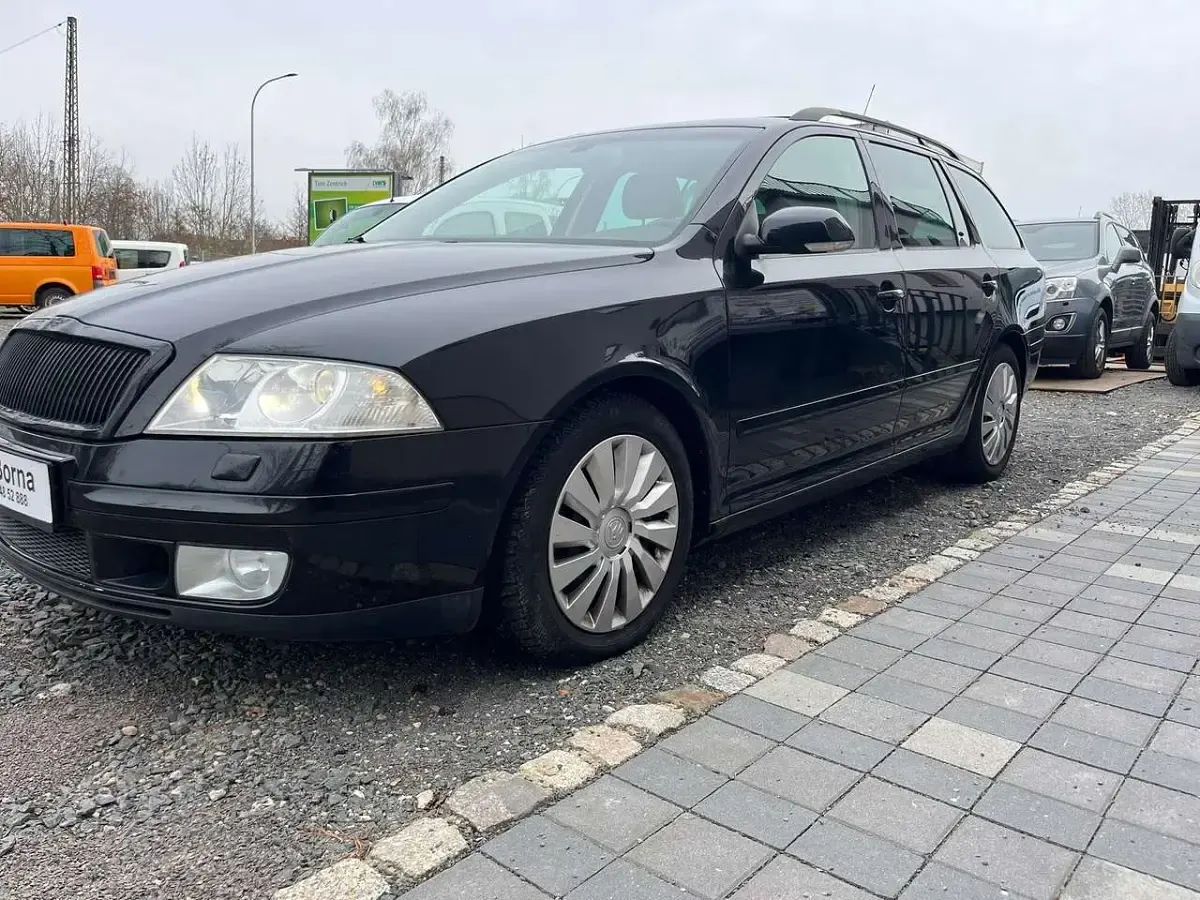 Gebraucht Skoda Octavia Elegance 160 PS (117 kW) 2007 Schwarz magic perleffekt Kombi