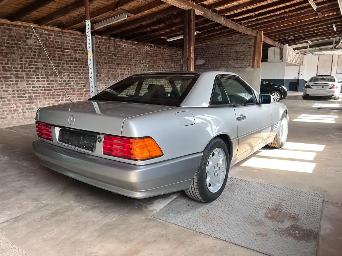 Gebraucht Mercedes SL300 190 PS (139 kW) 1992 Silber Cabrio