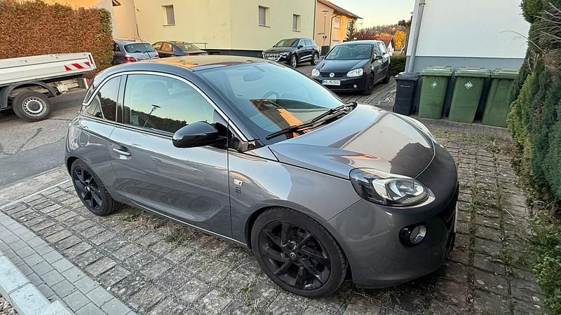Grau Gebraucht 2015 Opel Adam Kleinwagen | 5.750 € - Bild 1/4