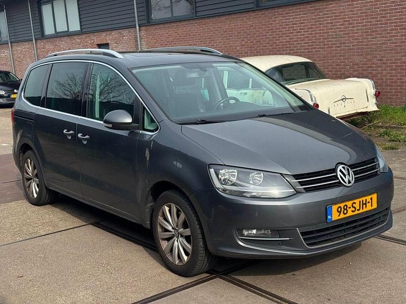 Gebraucht VW Sharan Highline 150 PS (110 kW) 2011 Grau Van / Kleinbus