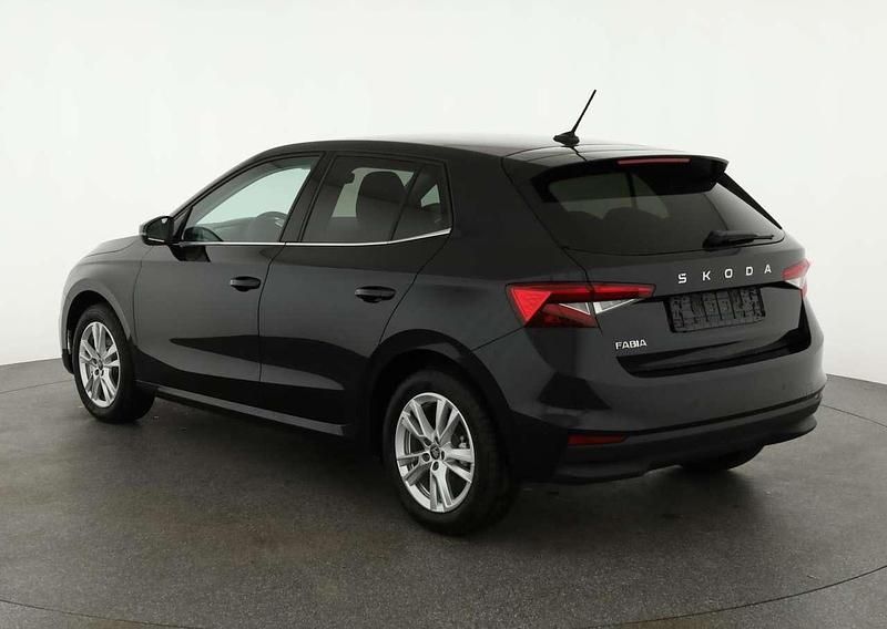 Neu Skoda Fabia Selection 116 PS (85 kW) 2025 Black magic perleffekt Limousine
