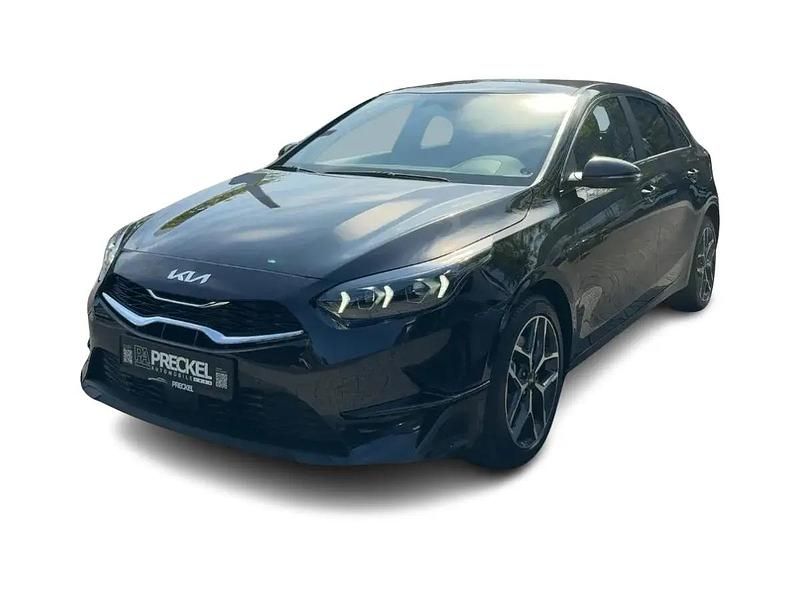 Schwarz Neu 2025 Kia Ceed Style Limousine | 23.949 € (Guter Preis) - Bild 1/4