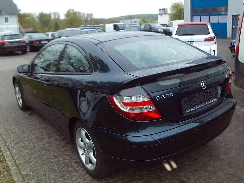 Gebraucht Mercedes C200 122 PS (89 kW) 2006 Schwarz Coupé