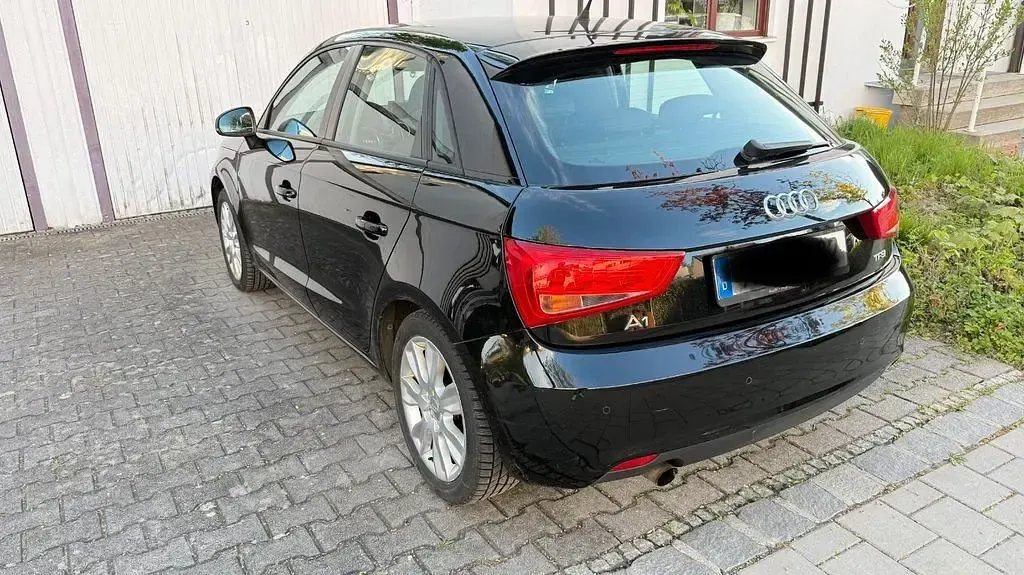 Gebraucht Audi A1 Sportback Ambition 86 PS (63 kW) 2013 Schwarz Kleinwagen
