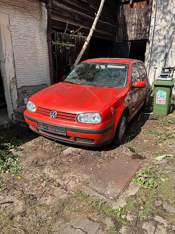 Orange Gebraucht 1999 VW Golf IV Kleinwagen | 999 € (Superpreis) - Bild 1/4