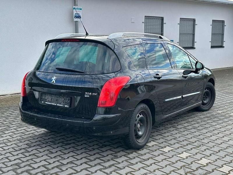 Gebraucht Peugeot 308 Active 111 PS (81 kW) 2011 Schwarz Kombi