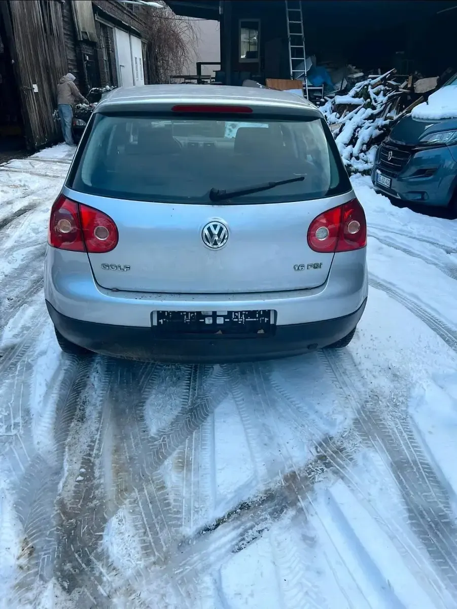 Gebraucht VW Golf V 86 PS (63 kW) 2006 Silber Kleinwagen