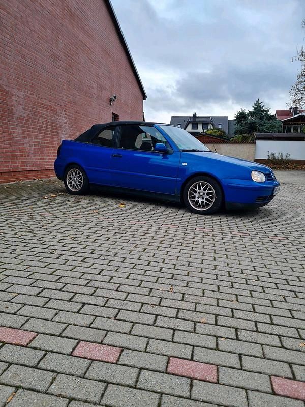 Gebraucht VW Golf Cabriolet 75 PS (55 kW) 1999 Blau Cabrio
