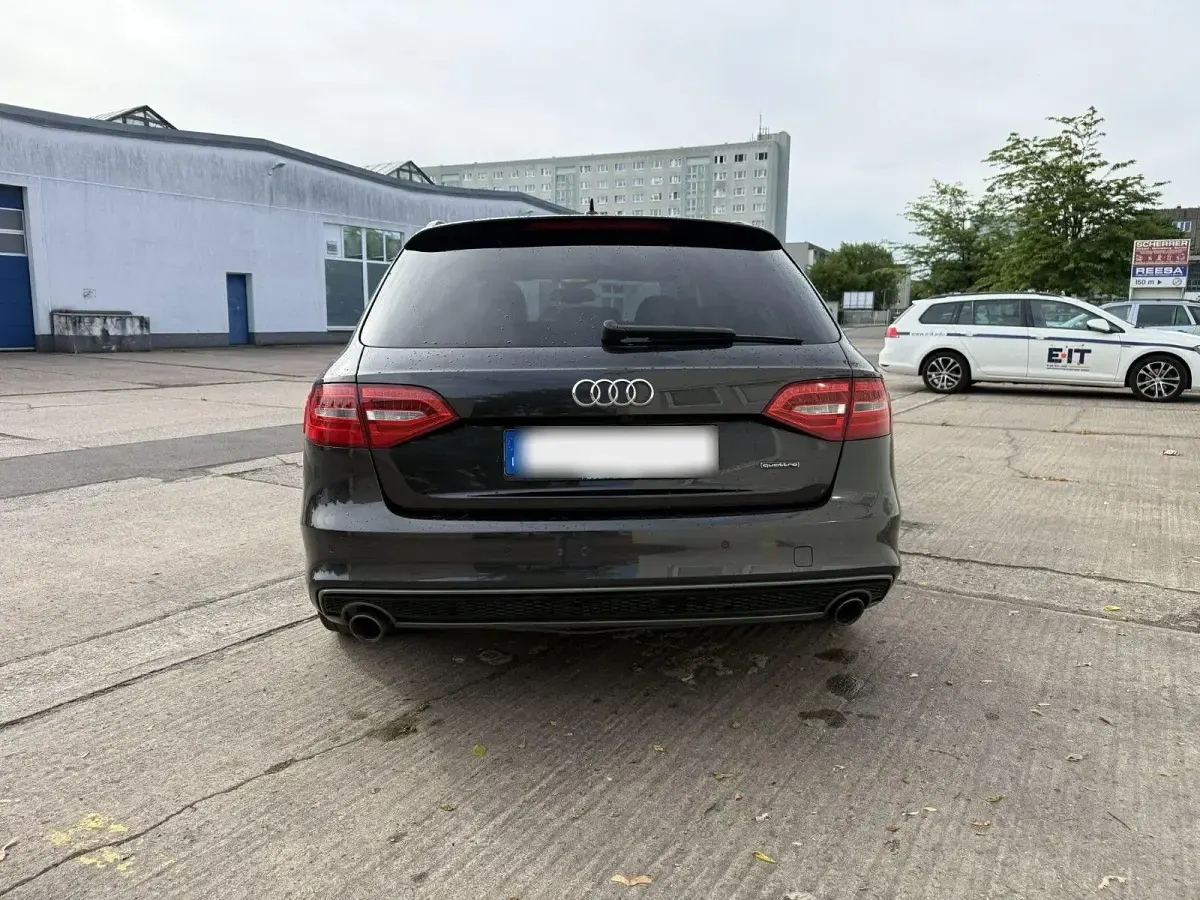 Gebraucht Audi A4 S-Line 245 PS (180 kW) 2015 Schwarz Kombi