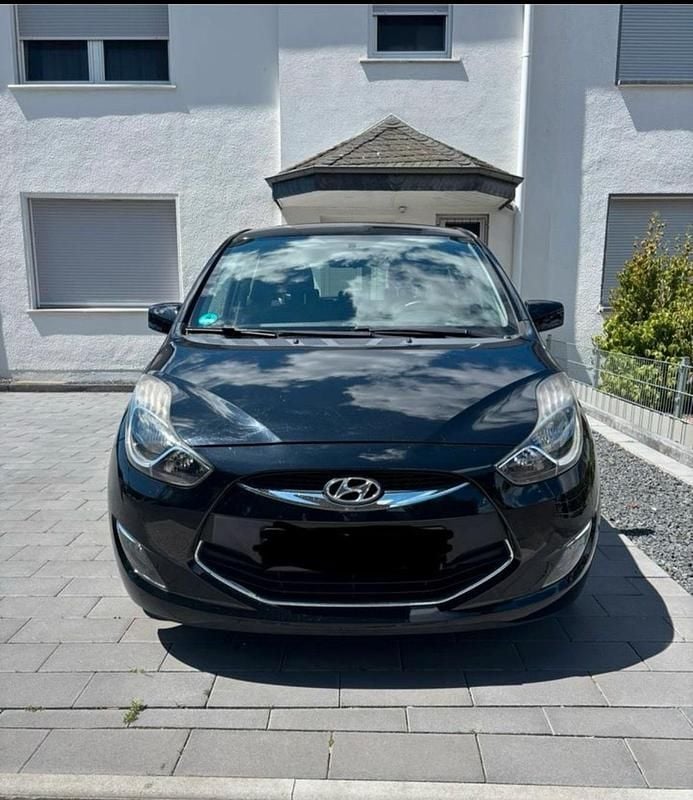 Schwarz Gebraucht 2015 Hyundai ix20 Van / Kleinbus | 8.000 € (Guter Preis) - Bild 1/4