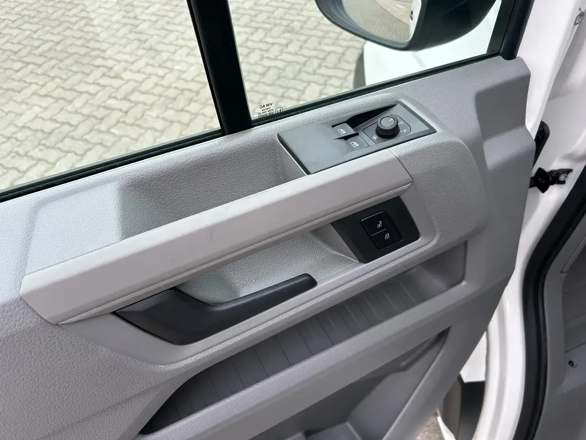 Neu VW Crafter 177 PS (130 kW) 2025 Candy weiß Van