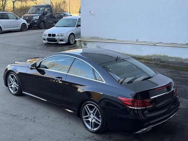Gebraucht Mercedes E350 AMG 252 PS (185 kW) 2014 Schwarz Coupé