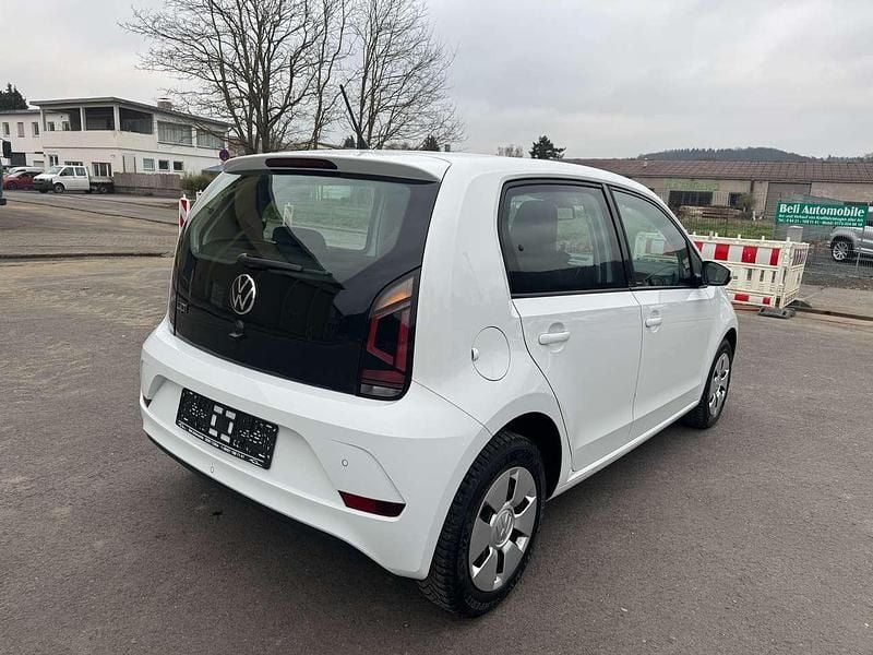 Gebraucht VW up! Basis 65 PS (47 kW) 2021 Pure white Kleinwagen