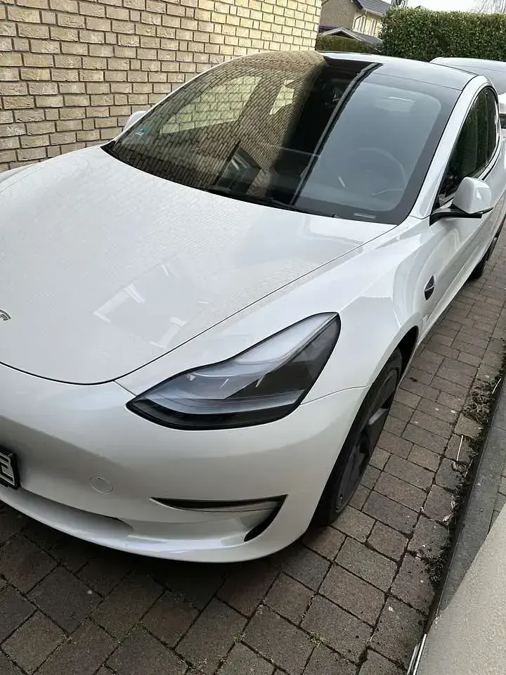 Gebraucht Tesla Model 3 RWD 246 kW (335 PS) 2023 Weiß Limousine