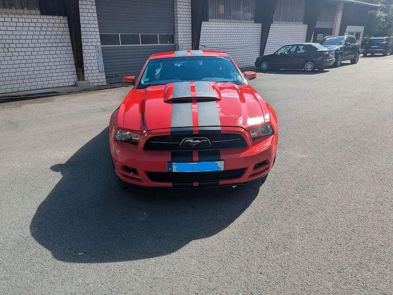 Second-hand Ford Mustang 309 CP (227 kW) 2014 Roșu Coupe