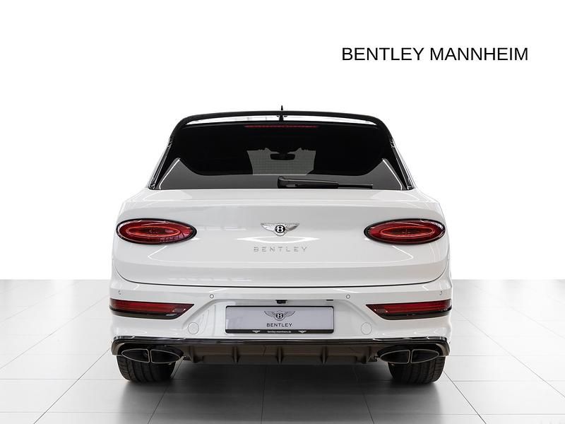 Gebraucht Bentley Bentayga Mulliner 549 PS (403 kW) 2024 Weiß (black crystal over ice) SUV