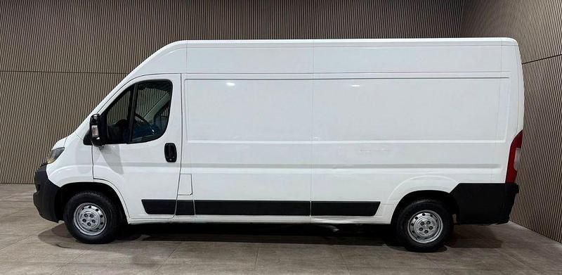 Gebraucht Peugeot Boxer 140 PS (102 kW) 2021 Weiß Van