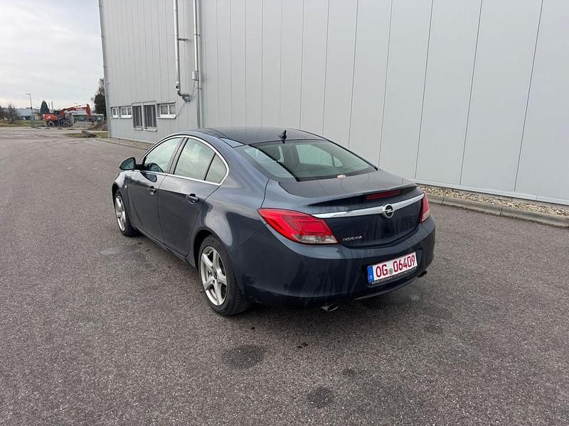 Gebraucht Opel Insignia Edition 179 PS (131 kW) 2009 Blau Limousine