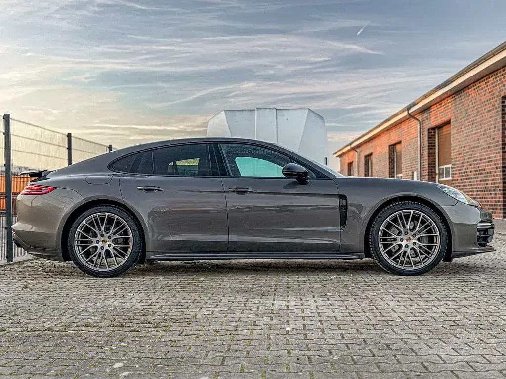 Gebraucht Porsche Panamera 4S 421 PS (309 kW) 2017 Grau Kleinwagen