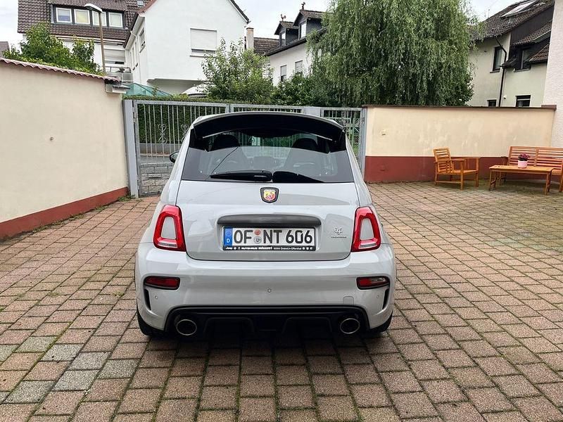 Gebraucht Abarth 695 179 PS (131 kW) 2022 Grau Kleinwagen