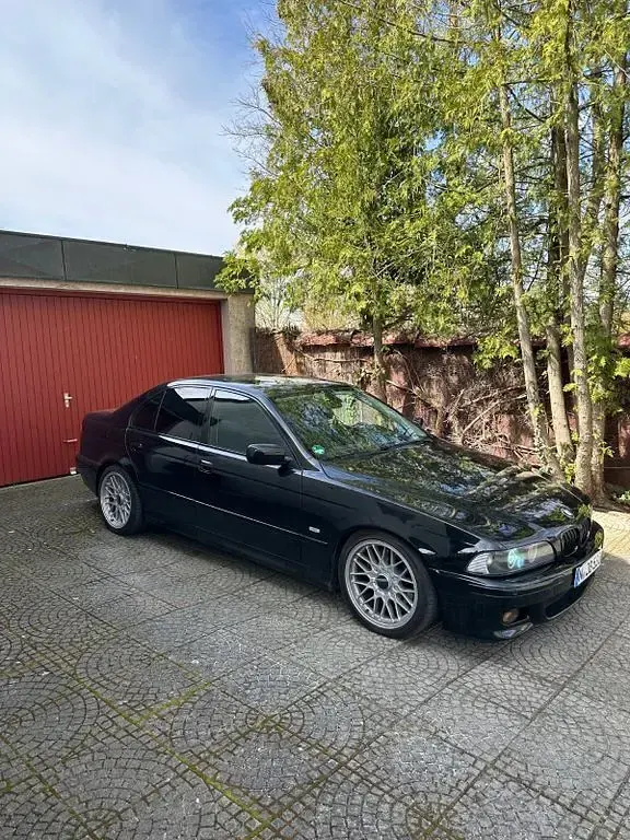 Brugt BMW 530 Performance 193 HK (141 kW) 2002 Sort Sedan