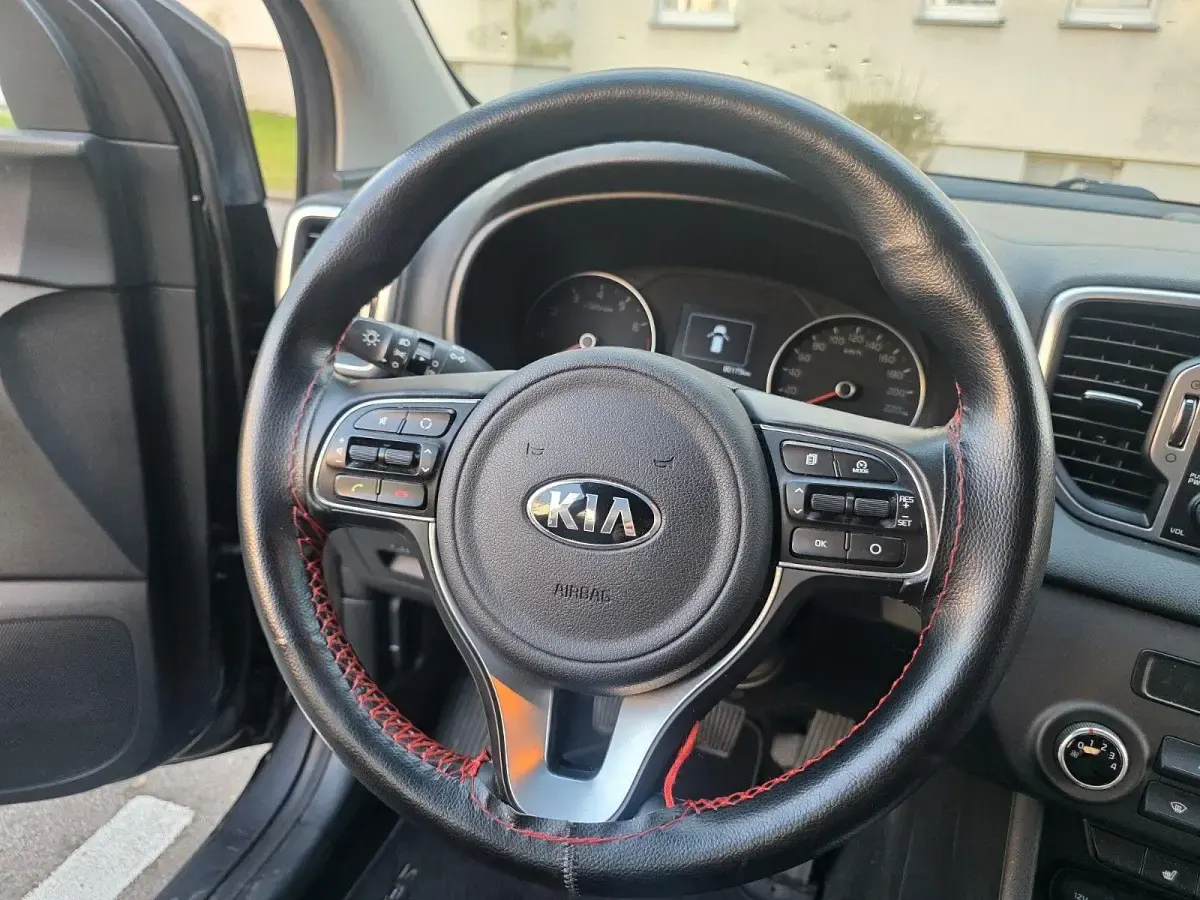 Gebraucht Kia Sportage Attract 132 PS (97 kW) 2018 Grau SUV