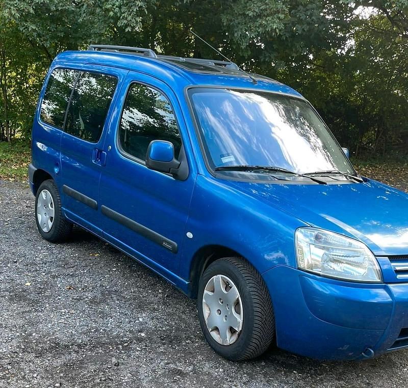 Blau Gebraucht 2004 Citroën Berlingo Van / Kleinbus | 1.600 € (Superpreis) - Bild 1/4