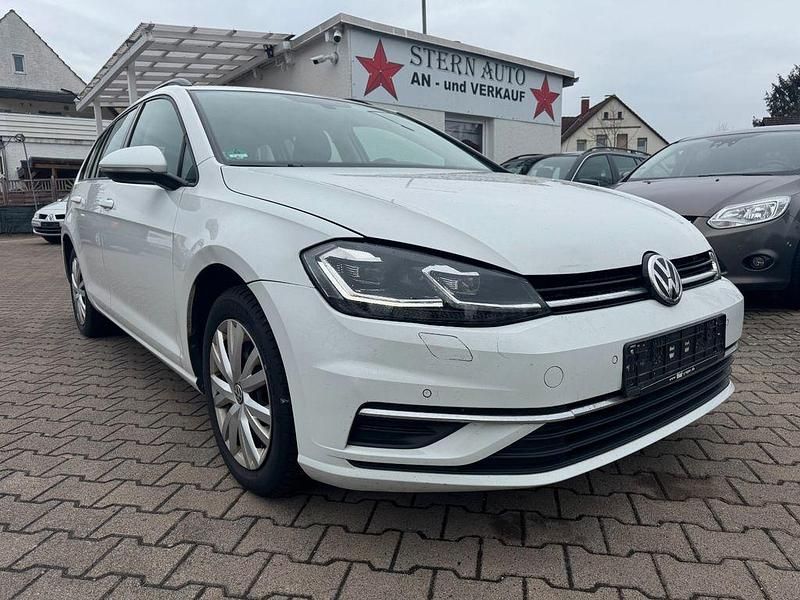 Gebraucht VW Golf VII Comfortline 150 PS (110 kW) 2020 Weiß Kombi
