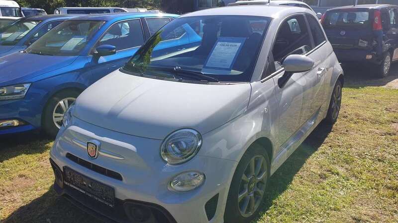 Gebraucht Abarth 595 145 PS (106 kW) 2022 Colore esterno (campovolo grau) Kleinwagen