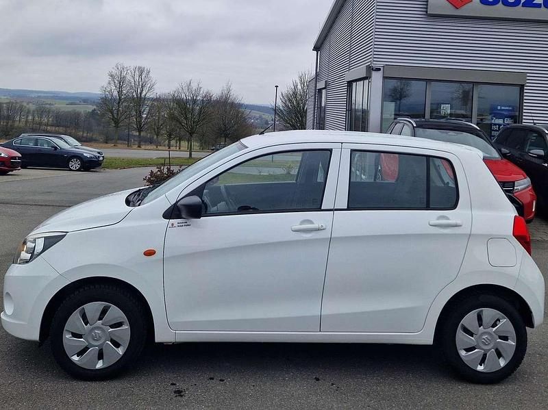 Gebraucht Suzuki Celerio Club 68 PS (50 kW) 2016 Superior white Kleinwagen