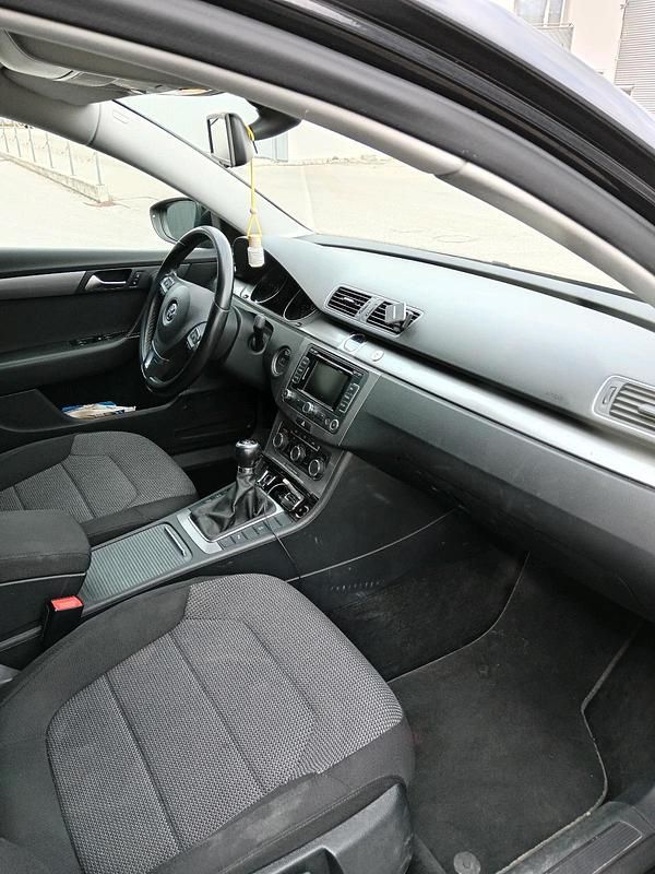Gebraucht VW Passat 140 PS (102 kW) 2011 Schwarz Kombi