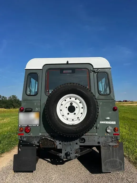 Gebraucht Land Rover Defender S 122 PS (89 kW) 2012 Grün Kombi