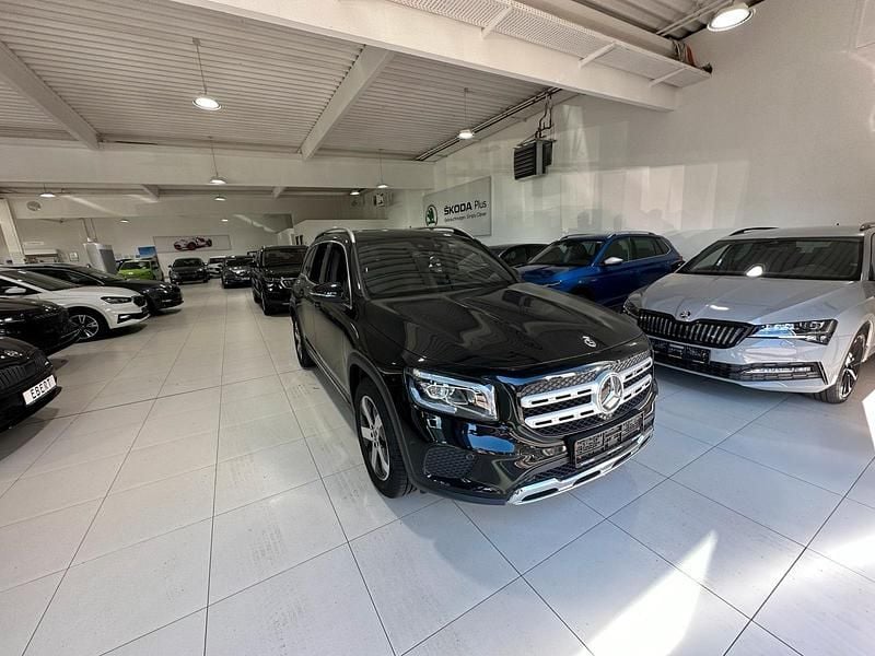 Schwarz Gebraucht 2021 Mercedes GLB180 SUV | 30.000 € (Guter Preis) - Bild 1/4