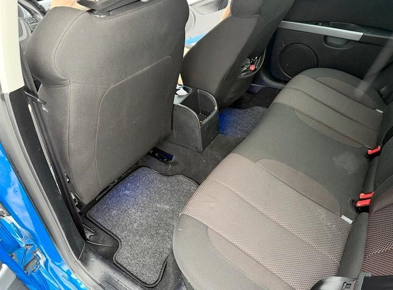 Second-hand Seat Leon 102 CP (75 kW) 2010 Albastru Hatchback