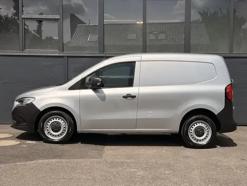Gebraucht Mercedes Citan 110 95 PS (69 kW) 2023 Silber Van / Kleinbus