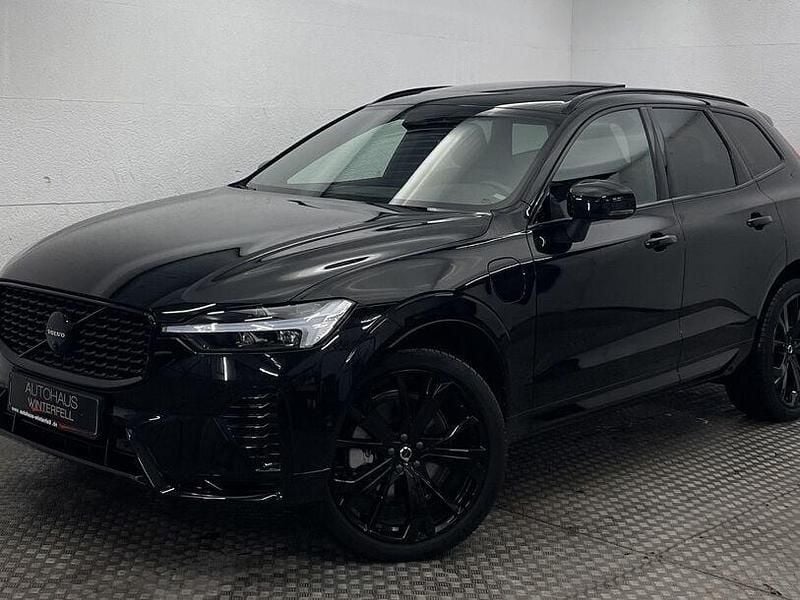 Onyx black (metallic) Gebraucht 2025 Volvo XC60 Plus SUV | 51.860 € (Guter Preis) - Bild 1/4