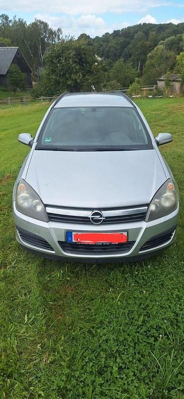 Silber Gebraucht 2006 Opel Astra Edition+ Kombi | 1.800 € (Teuer) - Bild 1/4