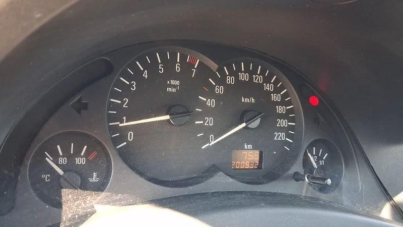 Gebraucht Opel Corsa 75 PS (55 kW) 2003 Blau Kleinwagen