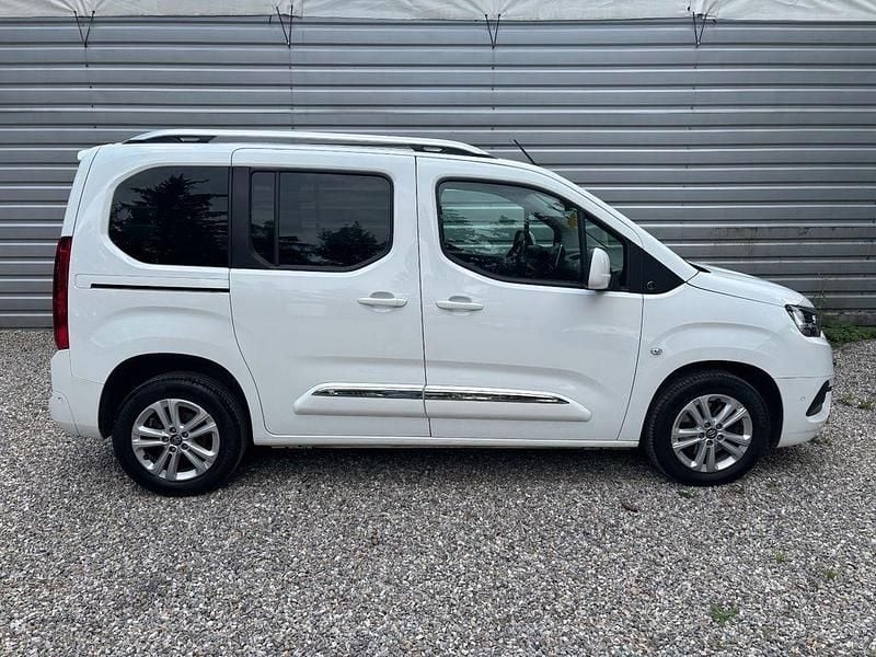 Gebraucht Toyota Proace Verso City 131 PS (96 kW) 2021 Weiß Kombi