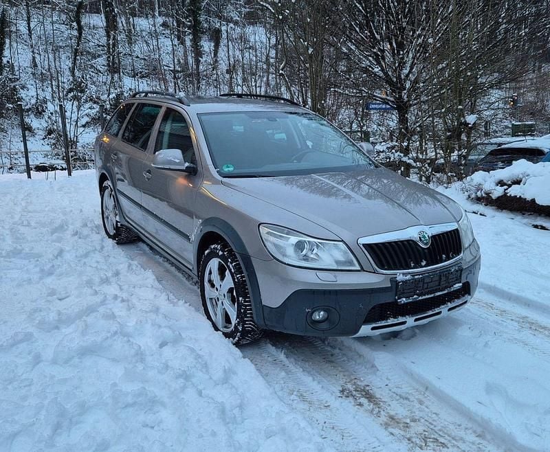 Gebraucht 2012 Skoda Octavia Kombi | 3.600 € (Superpreis) - Bild 1/4