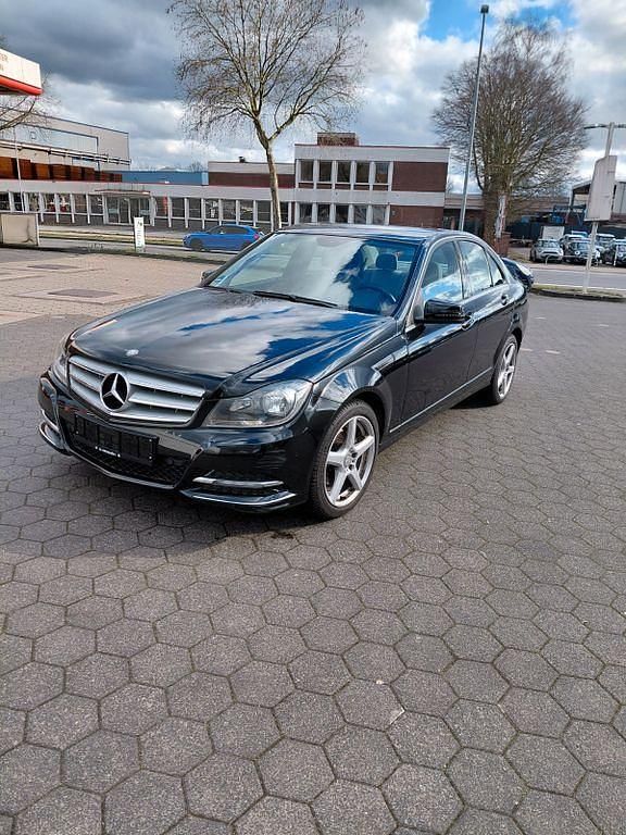 Gebraucht Mercedes C200 184 PS (135 kW) 2012 Schwarz Limousine