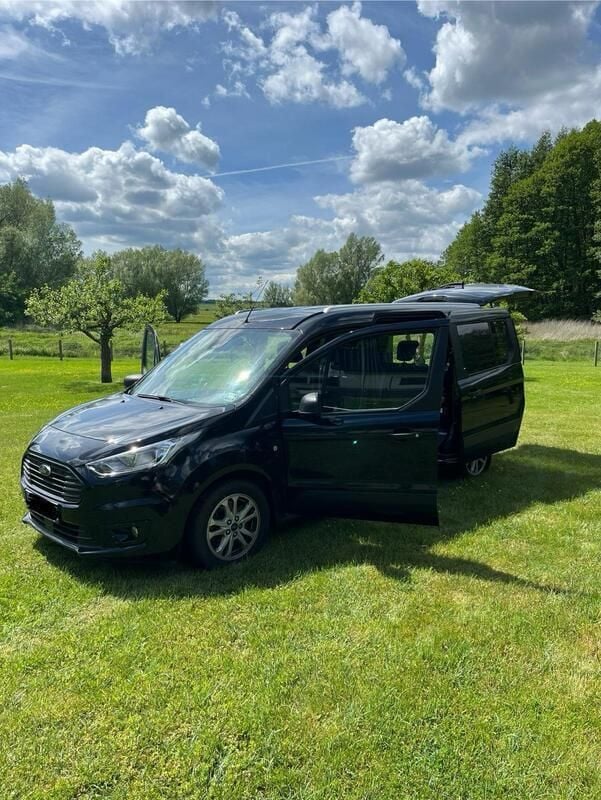 Schwarz Gebraucht 2018 Ford Grand Tourneo Connect Van / Kleinbus | 14.999 € (Superpreis) - Bild 1/4