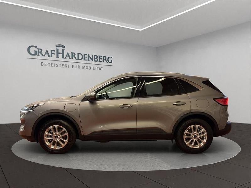 Gebraucht Ford Kuga Titanium 152 PS (111 kW) 2022 Silber SUV
