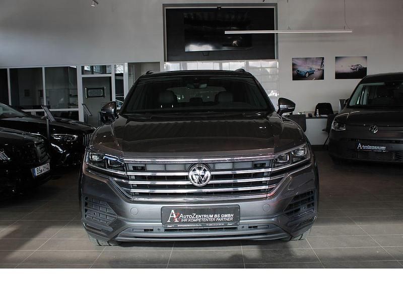 Gebraucht VW Touareg 231 PS (169 kW) 2020 Grau SUV