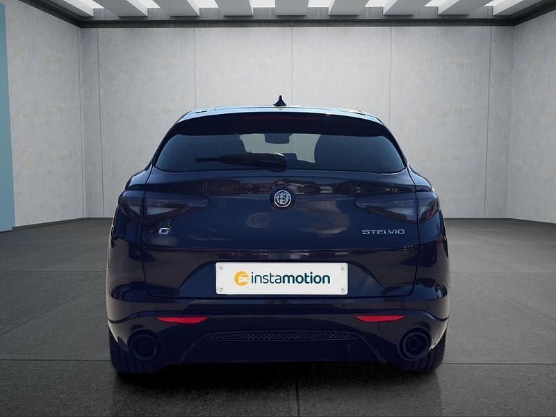 Neu Alfa Romeo Stelvio 209 PS (153 kW) 2025 Schwarz SUV