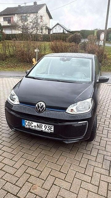Gebraucht VW e-up! Move 61 kW (83 PS) 2021 Schwarz Kleinwagen