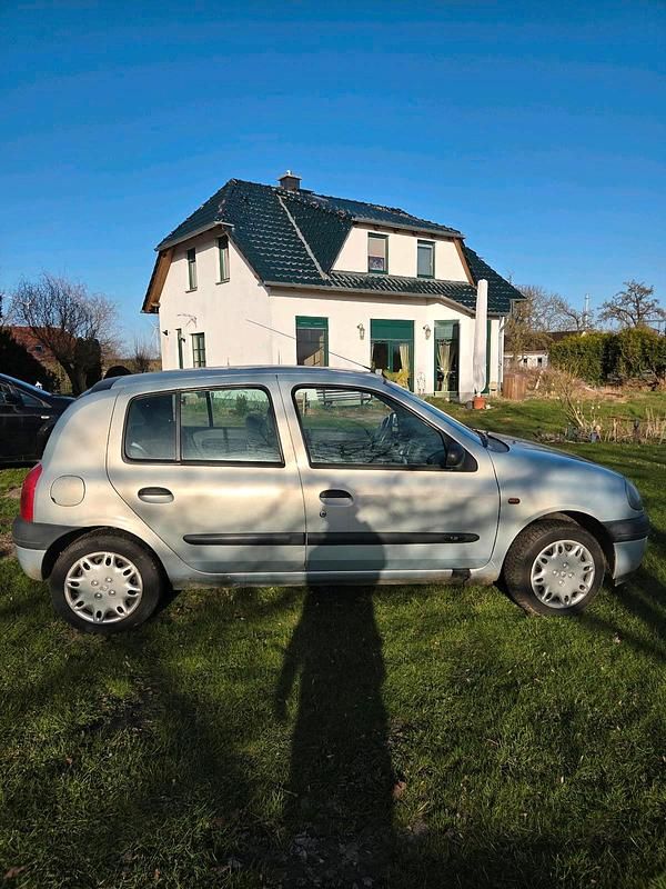 Gebraucht Renault Clio II 58 PS (42 kW) 1998 Grau Kleinwagen