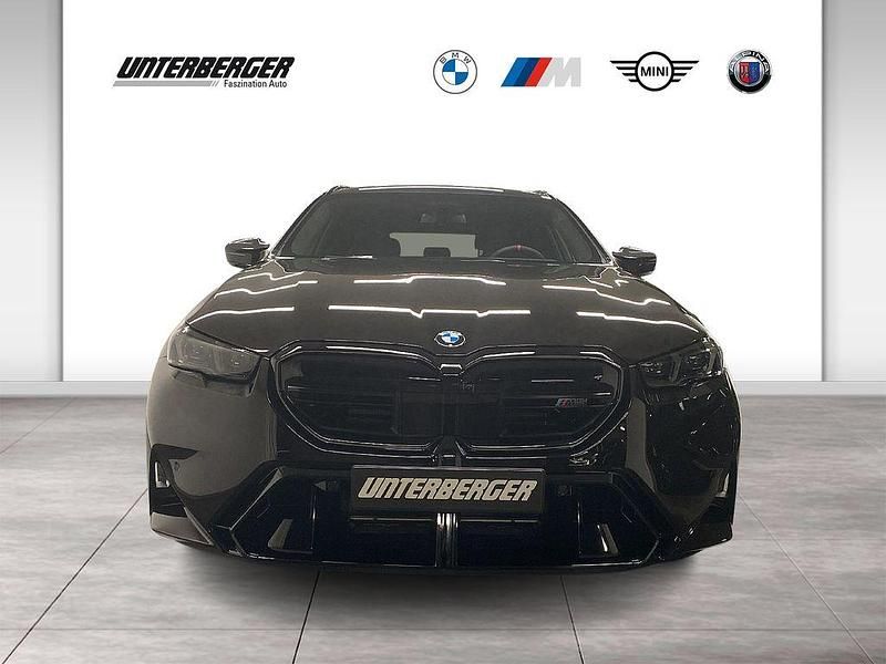 Neu BMW M5 Performance 727 PS (534 kW) 2025 Bmw individual rubinschwarz Kombi
