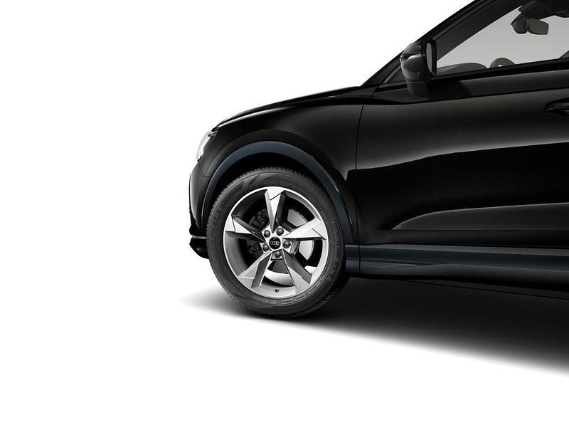 Gebraucht Audi Q3 Advanced 150 PS (110 kW) 2025 0e mythosschwarz metallic SUV