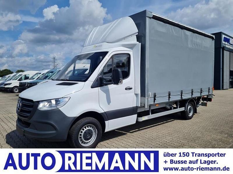 Weiss Neu 2025 Mercedes Sprinter Van | 55.276 € (Teuer) - Bild 1/4